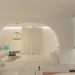 Nikki & Santorini 5* Kamári