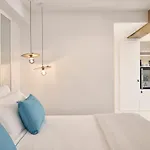 فندق Nikki & Santorini 5*