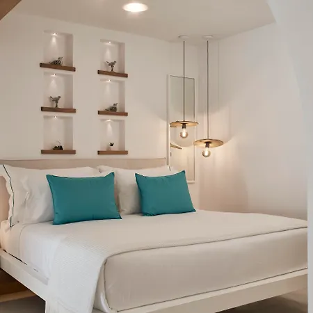 Nikki & Santorini Hotell 5*