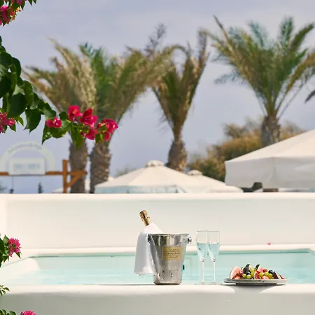 Nikki & Santorini 5* Kamári