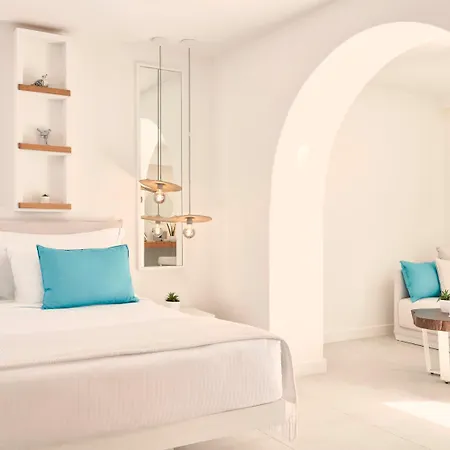 Nikki & Santorini 5*