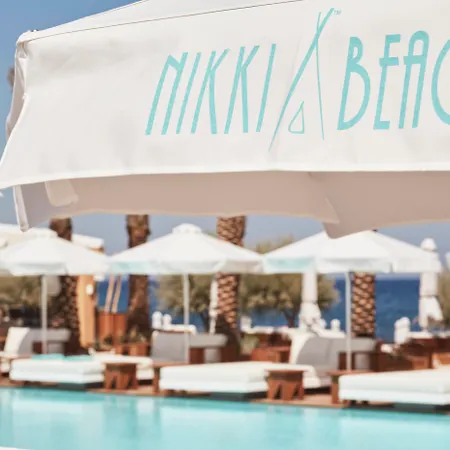 Nikki & Santorini Hotell 5*