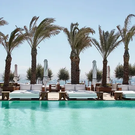 Nikki & Santorini 5*