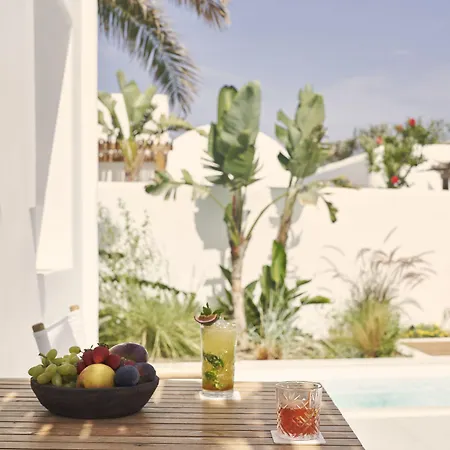 Hotel Nikki & Santorini