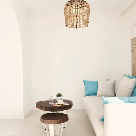 Nikki & Santorini 5* Kamári