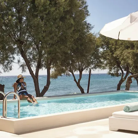 Nikki & Santorini 5*