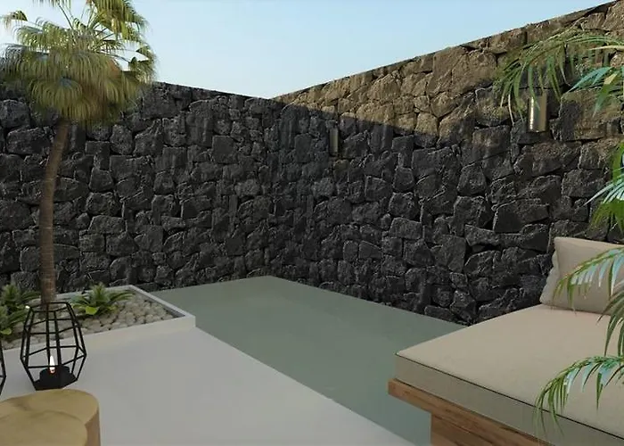 Nikki & Santorini 5*