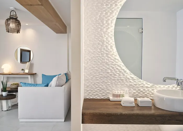 Nikki & Santorini Hotel