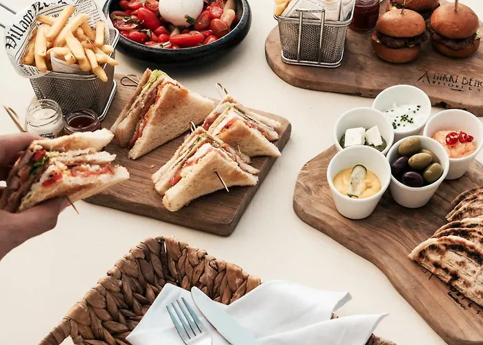 Hotel Nikki & Santorini