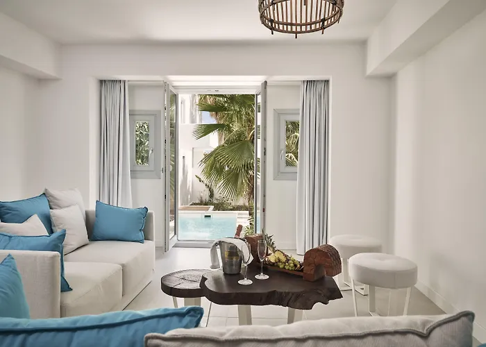 Nikki & Santorini Hotell 5*