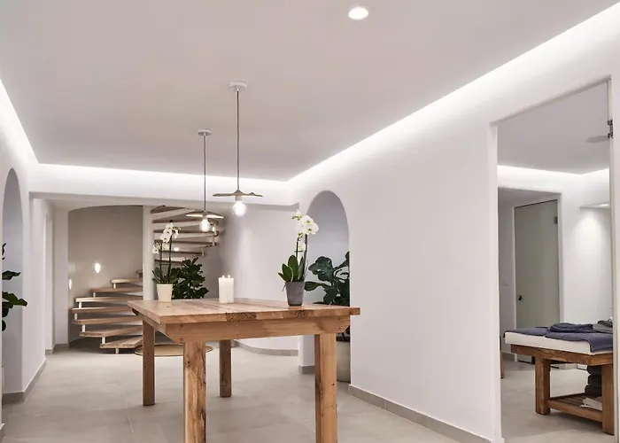 Nikki & Santorini Hotel