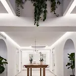 Nikki & Santorini Kamári