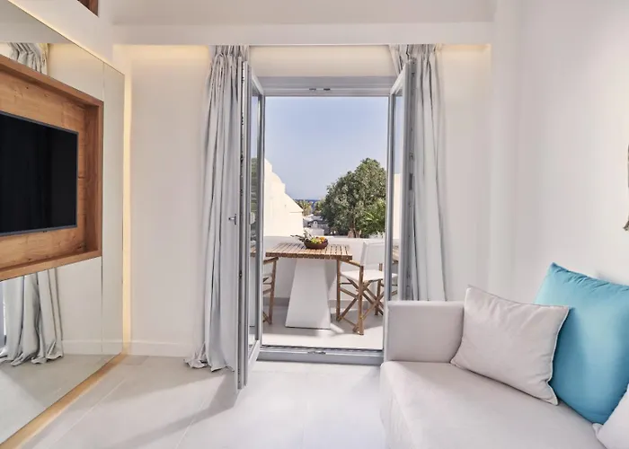 Hotel Nikki & Santorini