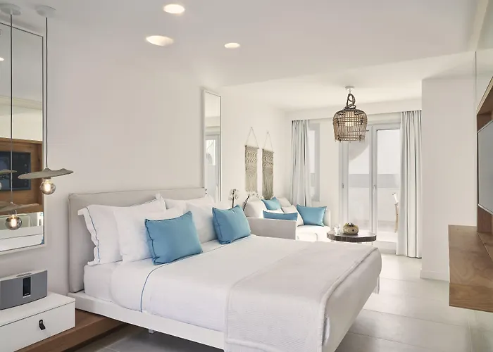 Nikki & Santorini Hotel